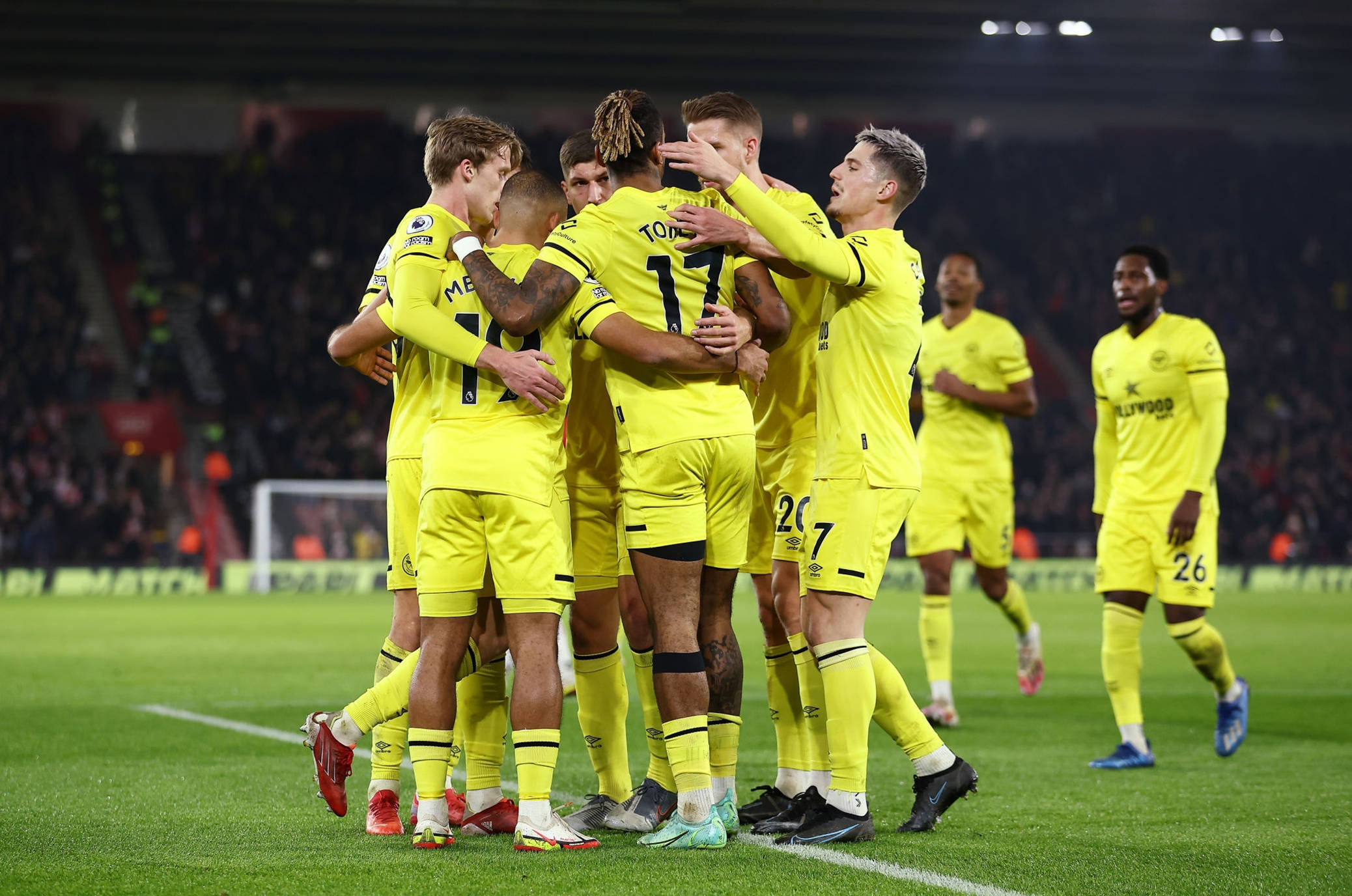 年比利亚雷 年比利亚雷